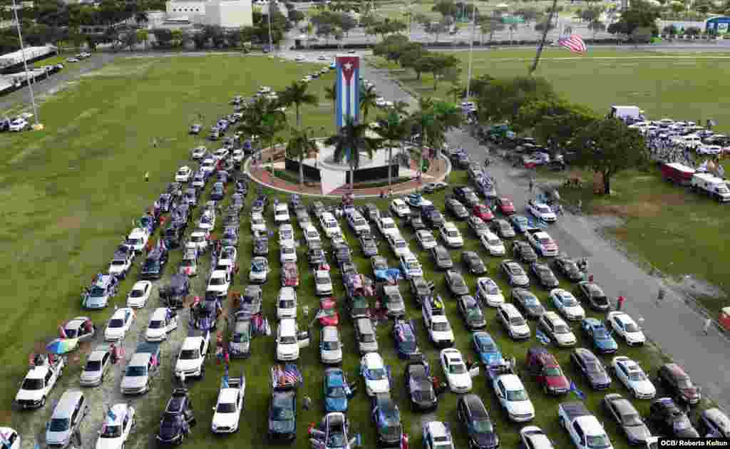 Caravana de apoyo a la reelecci&#243;n del Presidente Donald Trump en Miami.