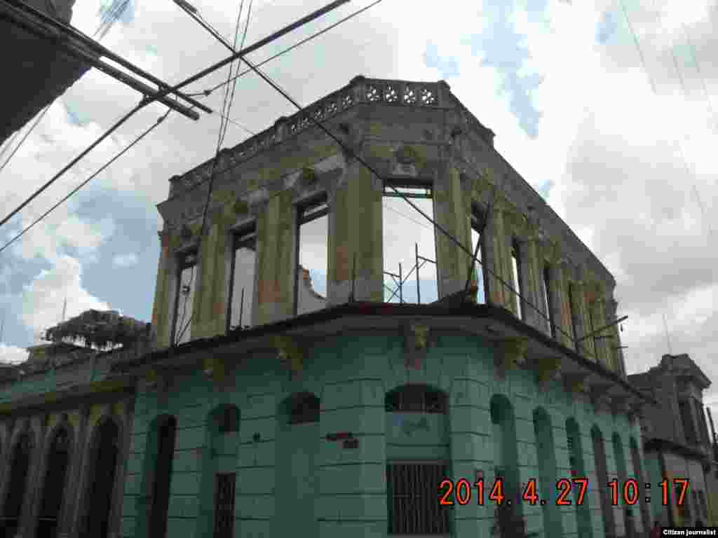 Calle Trinidad y San Pedro en Santiago de Cuba foto Ridel Brea