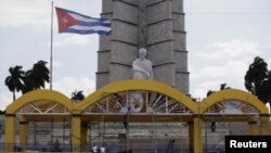 La Plaza de la Revolución de La Habana se alista para recibir a Benedicto XVI 